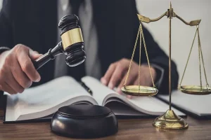 Crucial Benefits Of Hiring A Skilled Attorney In Chicago For Whistleblower Cases