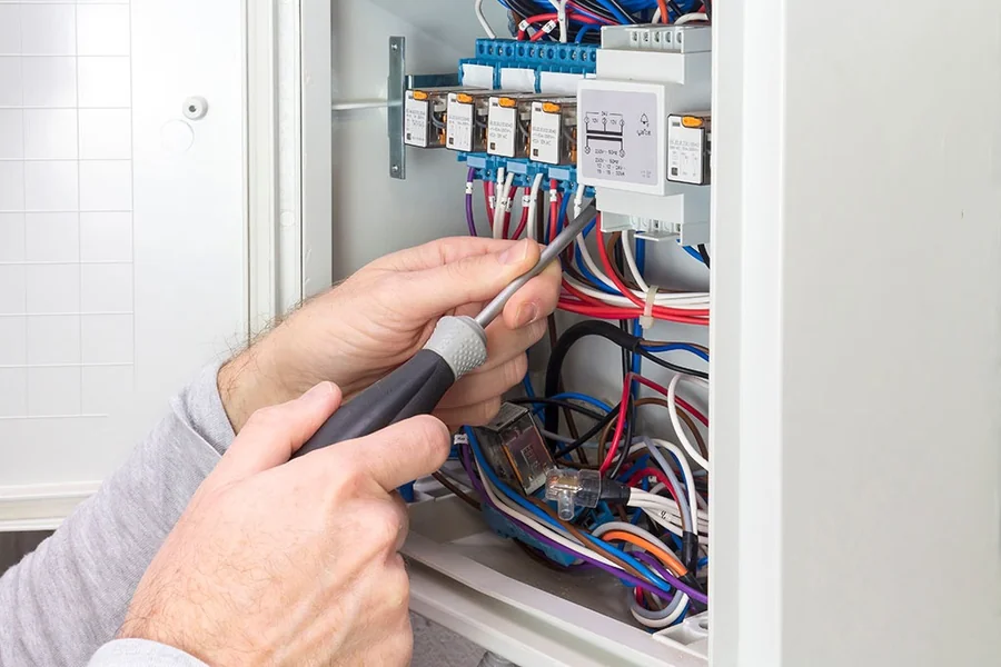 How to Choose the Right Electrician in Los Angeles for Your Home Upgrade