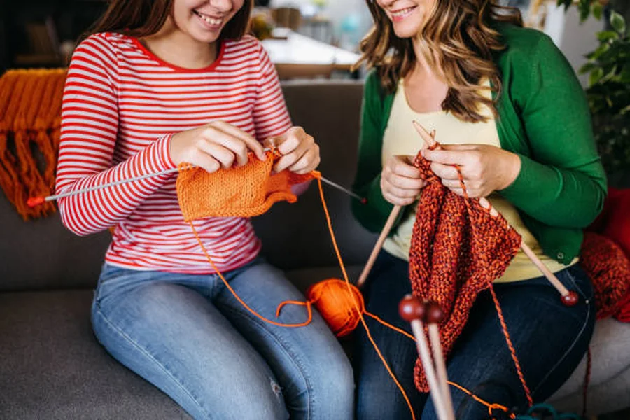 Knitting Baby Clothes