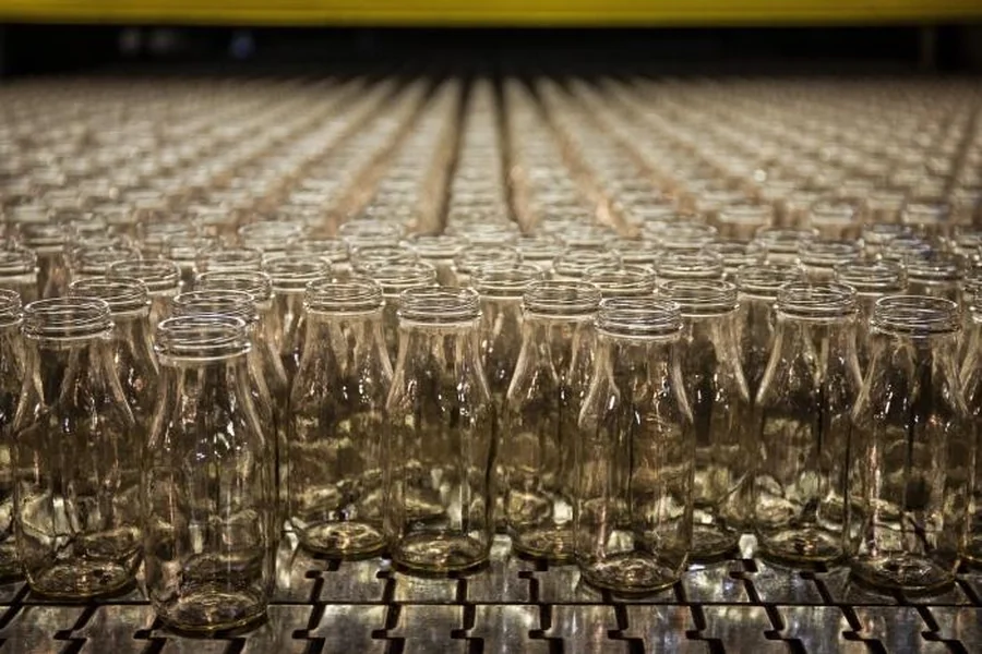 The Silent Comeback of Glass Bottles Why More Brands Are Making the Switch