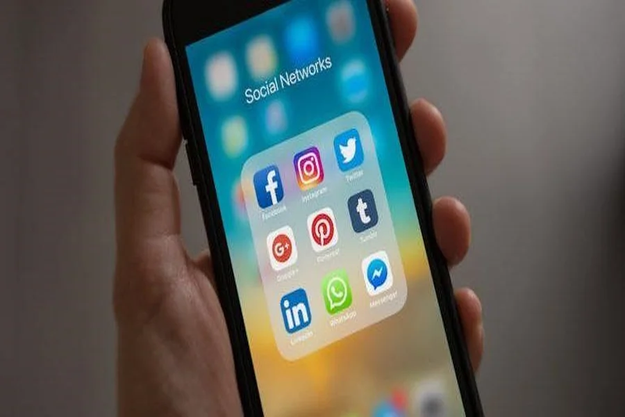 social media ads became the new playground for moving scammers