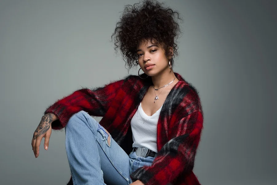 Ella Mai Height