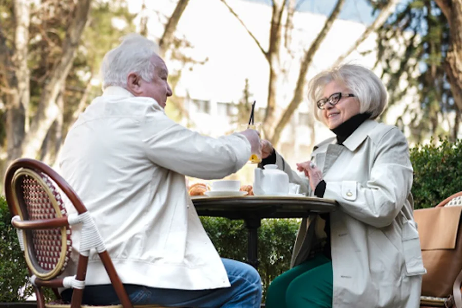 3 Ways Seniors Can Build New Friendships Later in Life
